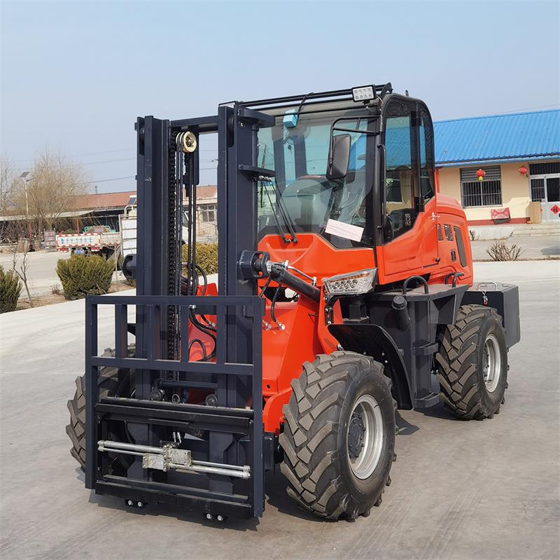 Forklift Medan Kasar YC-T30